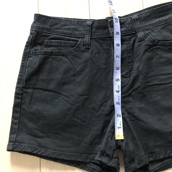 Levi’s Black High Rise Shorts - Picture 7 of 11